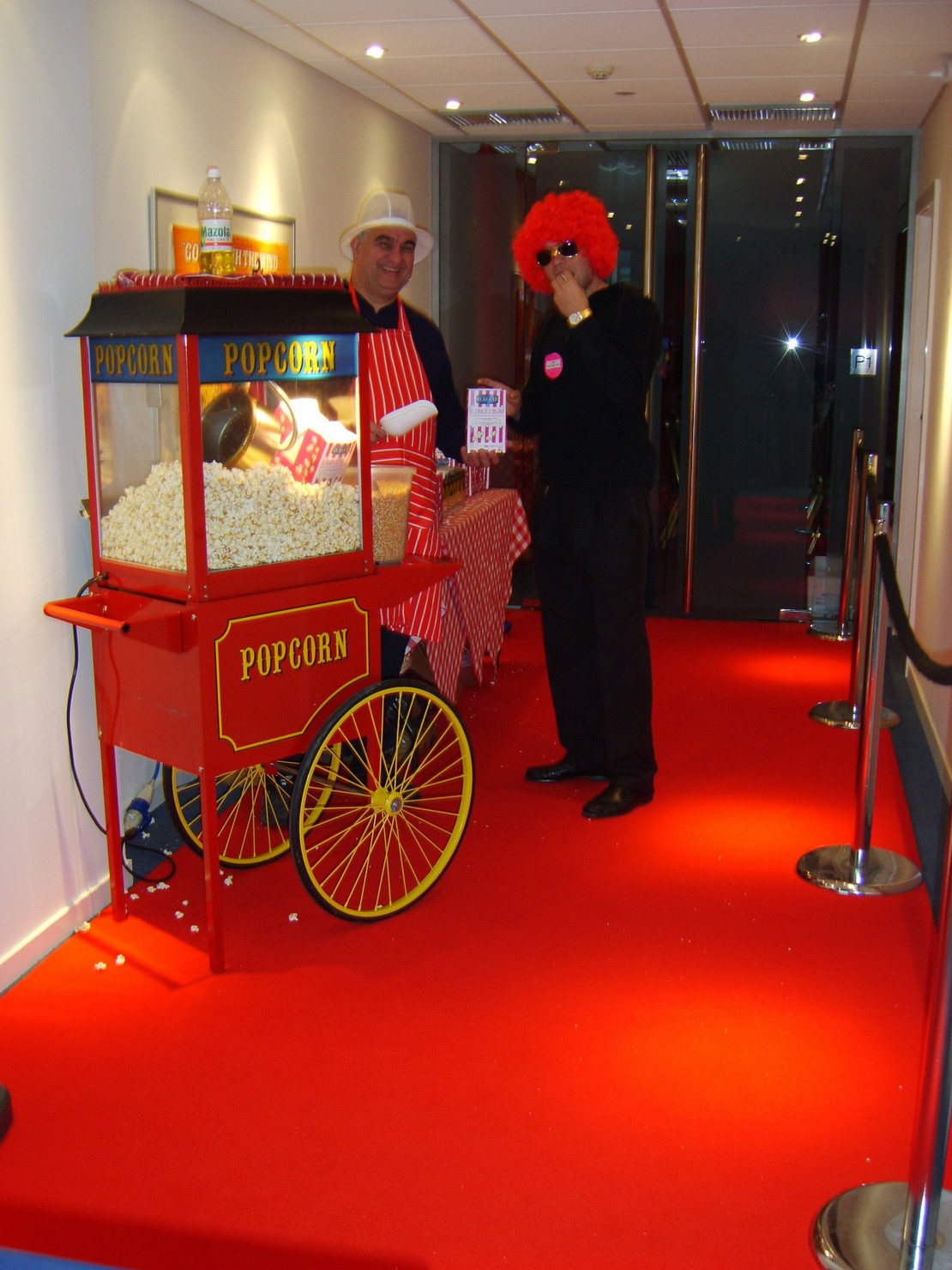 Popcorn Machine Hire with an attendant. Attended Popcorn Service. Fun