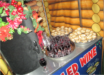christmas mulled wine and mince pies